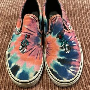 Women’s size 7 tie dye and embroidered Vans.